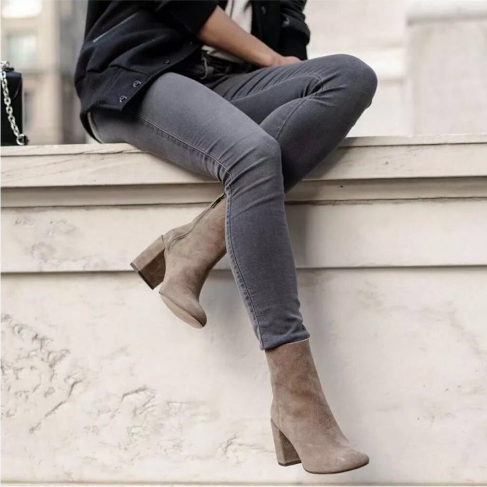 THURSDAY BOOT CO Highline Taupe Suede Ankle‎ Boot Bootie Chunky Heel Size 5 New - Picture 3 of 11